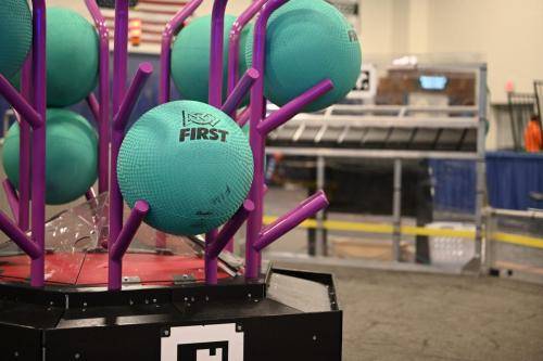 Algae are infesting the wreath.